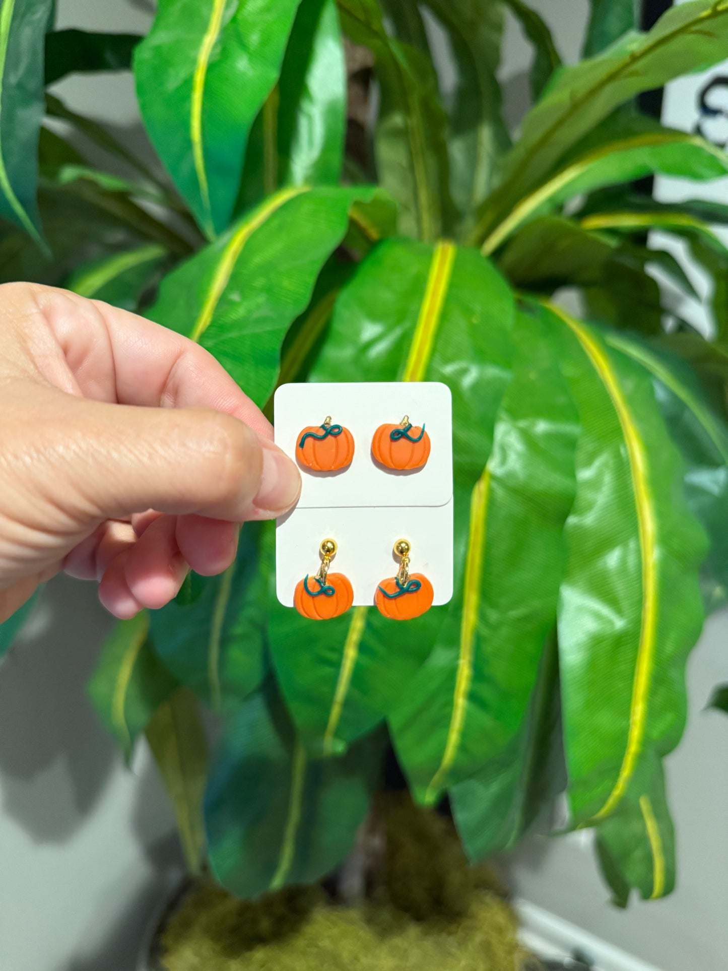 Small Pumpkin (stud or ball stud option)