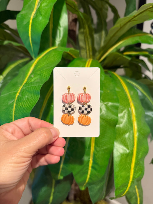 Checkered Pumpkin Trio Dangle